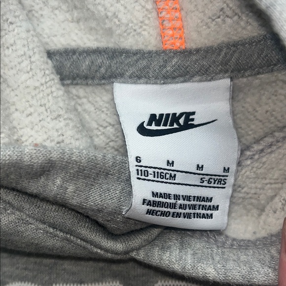 Nike Kids Gray Sweatpants and Hoodie Set - Picture 12 of 13